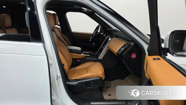 Land Rover Discovery 5 2018 Белый из Кореи, фото 2