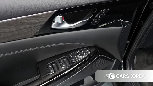 Kia K7 Premier 2020 Черный из Кореи, фото 2