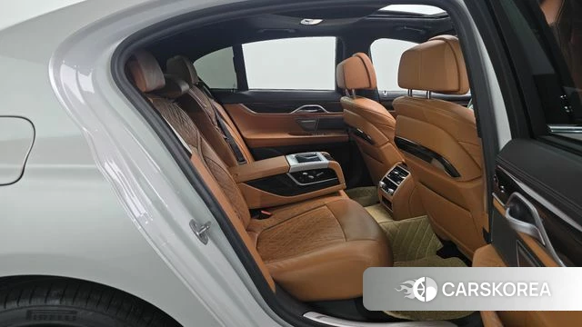 BMW 7 Series (G11) 2020 Белый из Кореи, фото 2