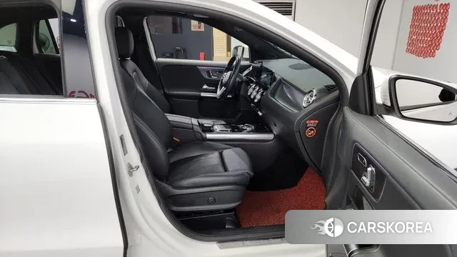 Mercedes-Benz GLA - Class H247 2021 Белый из Кореи, фото 2