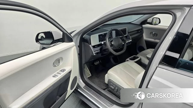 Hyundai Ionic 5 2022 Серебристо-серый из Кореи, фото 2