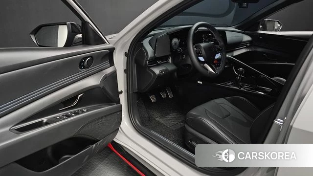 Hyundai The New Avante (CN7) 2026 Серебристо-серый из Кореи, фото 2