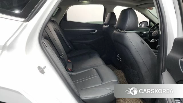 Hyundai Sonata D Edge Hybrid (DN8) 2023 Белый из Кореи, фото 2