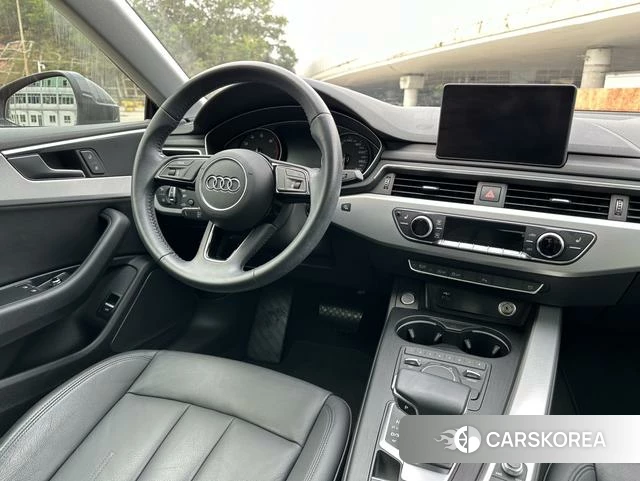 Audi A5 2020 Темно-серый из Китая, фото 2
