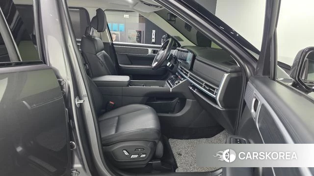 Hyundai Santa Fe (MX5) 2023 Серый из Кореи, фото 2
