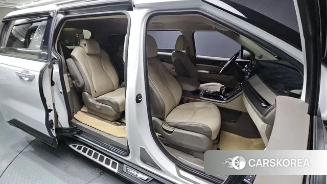 Kia Carnival 4th generation 2021 Белый из Кореи, фото 2