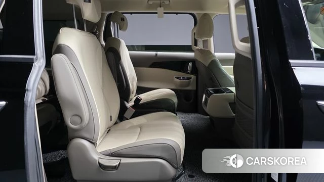 Kia Carnival 4th generation 2022 Черный из Кореи, фото 2