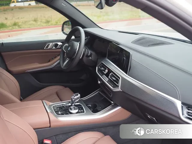 BMW X5 (G05) 2021 Белый из Кореи, фото 2