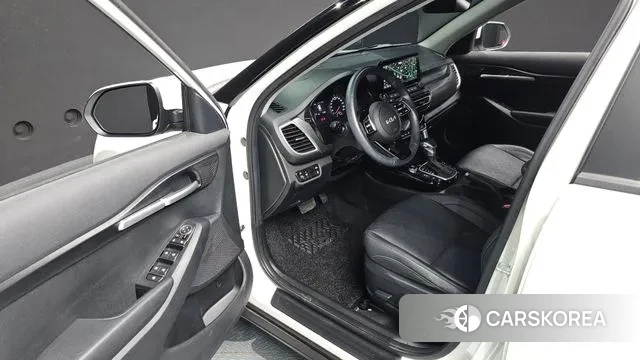 Kia Seltos 2021 Белый из Кореи, фото 2