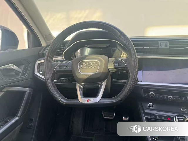 Audi Q3 Sportback 2023 Белый из Китая, фото 2