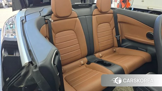 Mercedes-Benz C-Class W205 2018 Черный из Кореи, фото 2