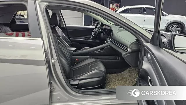 Hyundai Avante (CN7) 2021 Серебристо-серый из Кореи, фото 2