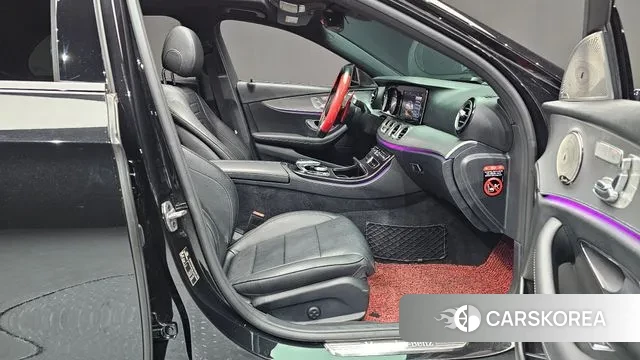 Mercedes-Benz E-Class W213 2020 Черный из Кореи, фото 2