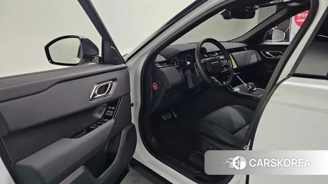 Land Rover Range Rover Velar 2025 Белый из Кореи, фото 2