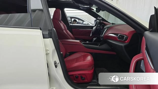 Maserati Levante 2018 Белый из Кореи, фото 2