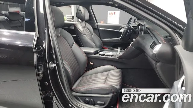 Genesis G70 2018 Черный из Кореи, фото 2