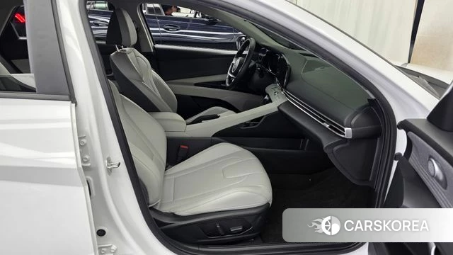 Hyundai Avante (CN7) 2022 Белый из Кореи, фото 2