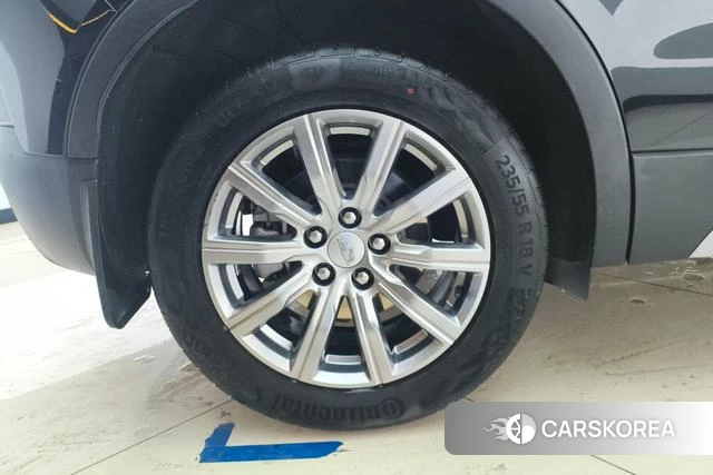 Cadillac XT4 2023 Черный из Китая, фото 2