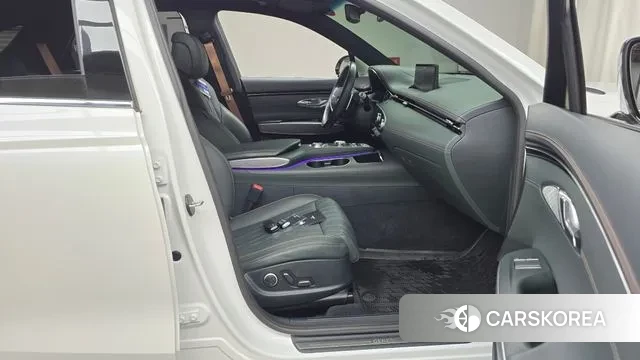 Genesis GV70 2021 Белый из Кореи, фото 2