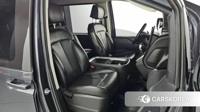 Hyundai Staria 2022 Серый из Кореи, фото 2