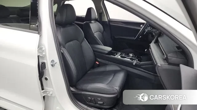 Kia The New K5 3rd generation 2024 Белый из Кореи, фото 2