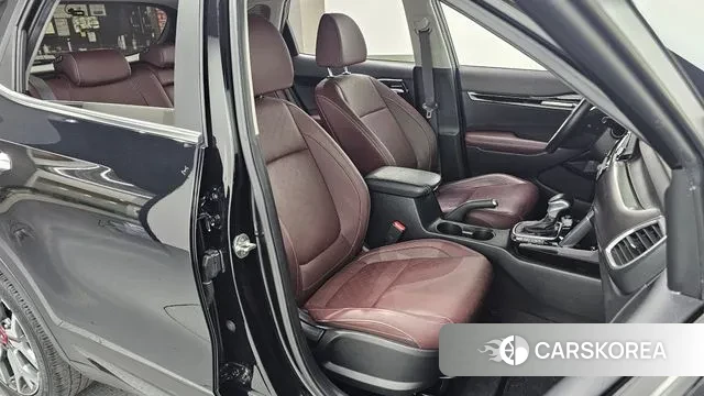 Kia Seltos 2021 Черный из Кореи, фото 2