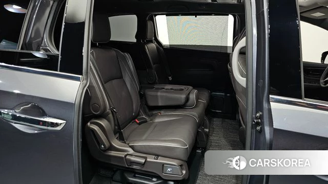 Honda Odyssey 2022 Серый из Кореи, фото 2