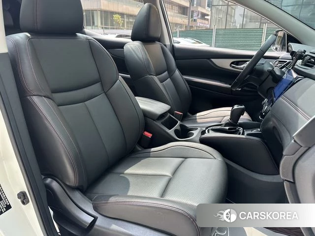 Nissan Qashqai 2022 Белый из Китая, фото 2