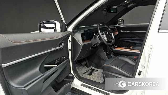 Ssangyong Torres EVX 2024 Белый из Кореи, фото 2