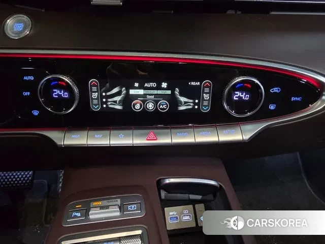 Genesis GV70 2021 Белый из Кореи, фото 2