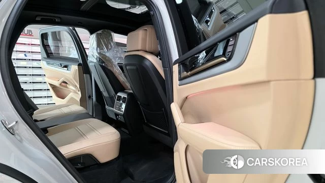 Porsche Cayenne (PO536) 2025 Белый из Кореи, фото 2