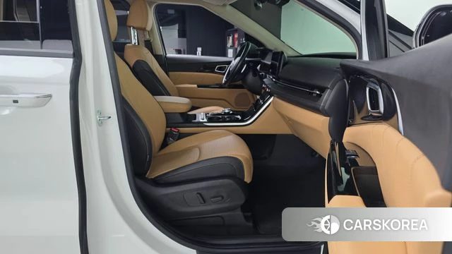 Kia Carnival 4th generation 2021 Белый из Кореи, фото 2