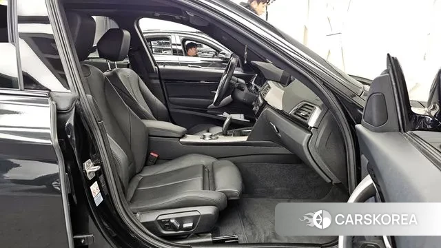 BMW 3 Series GT (F34) 2020 Черный из Кореи, фото 2