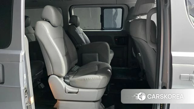 Hyundai The New Grand Starex 2018 Серебряный из Кореи, фото 2