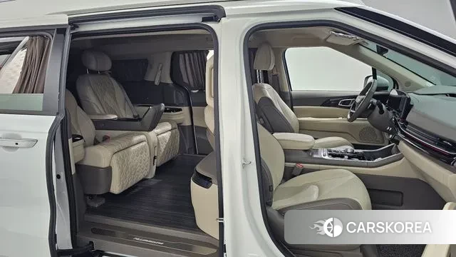 Kia The New Carnival 4th Generation 2025 Белый из Кореи, фото 2