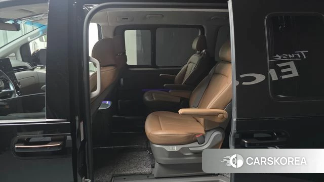 Hyundai Staria 2024 Черный из Кореи, фото 2