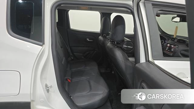 Jeep Renegade 2022 Белый из Кореи, фото 2