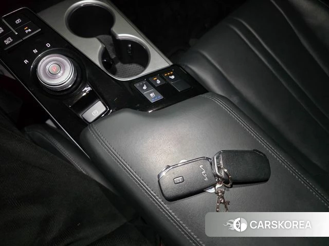 Kia K8 Hybrid 2022 Черный из Кореи, фото 2