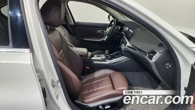 BMW 3 Series (G20) 2021 Белый из Кореи, фото 2