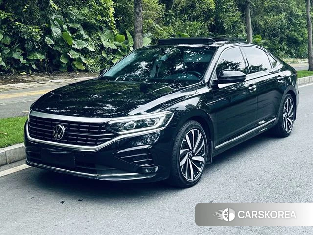 Volkswagen Passat 2024 Черный из Китая, фото 2
