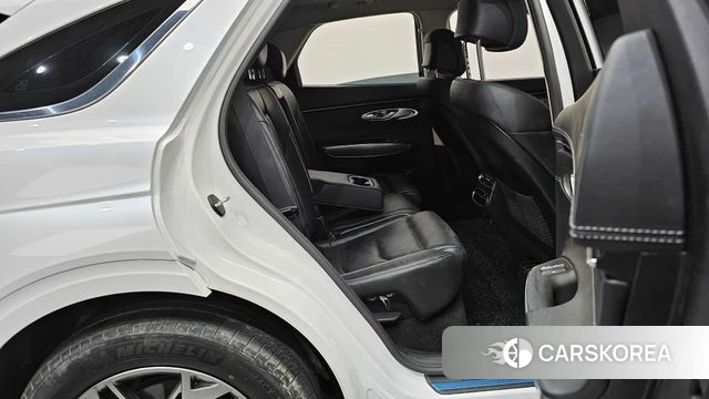 Genesis GV70 2022 Белый из Кореи, фото 2