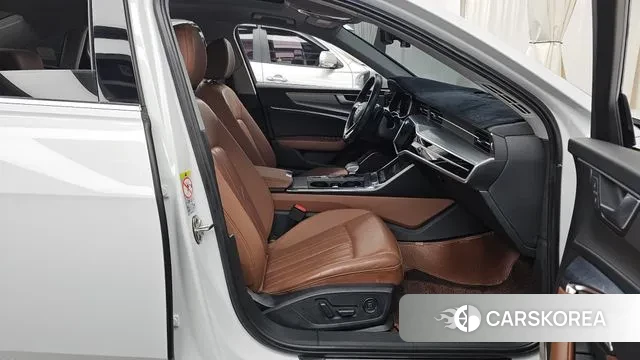 Audi A6 (C8) 2019 Белый из Кореи, фото 2