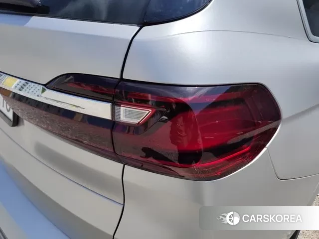 BMW X7 (G07) 2021 Серый из Кореи, фото 2