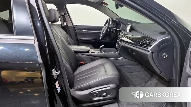 BMW X6 (F16) 2018 Черный из Кореи, фото 2