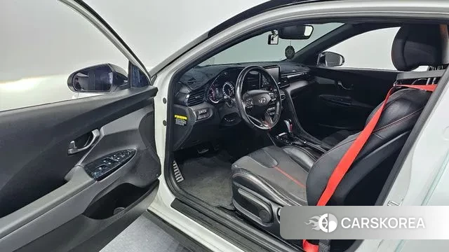 Hyundai Veloster (JS) 2018 Белый двухцветный из Кореи, фото 2