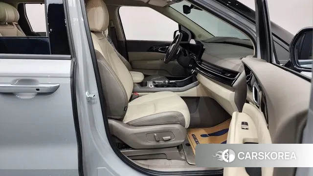 Kia The New Carnival 4th Generation 2024 Серебряный из Кореи, фото 2