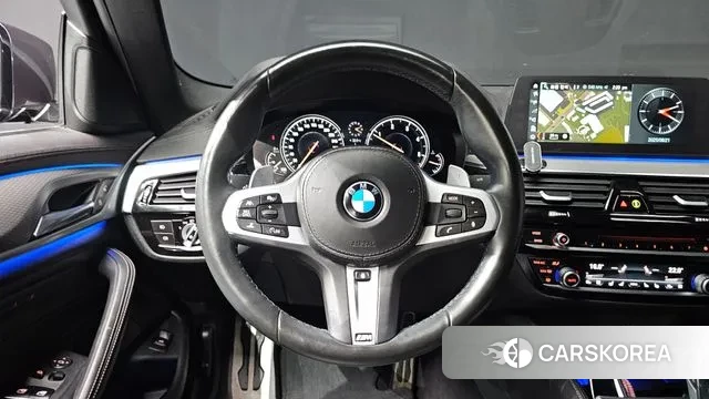 BMW 5 Series (G30) 2018 Серый из Кореи, фото 2