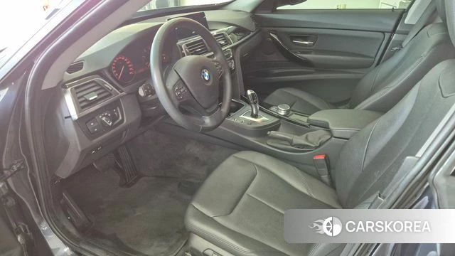 BMW 3 Series GT (F34) 2018 Серый из Кореи, фото 2