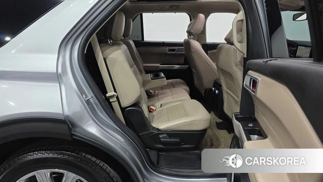 Ford Explorer 6th Generation 2021 Серебряный из Кореи, фото 2