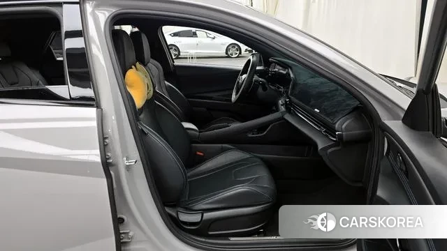 Hyundai Avante (CN7) 2022 Серебристо-серый из Кореи, фото 2